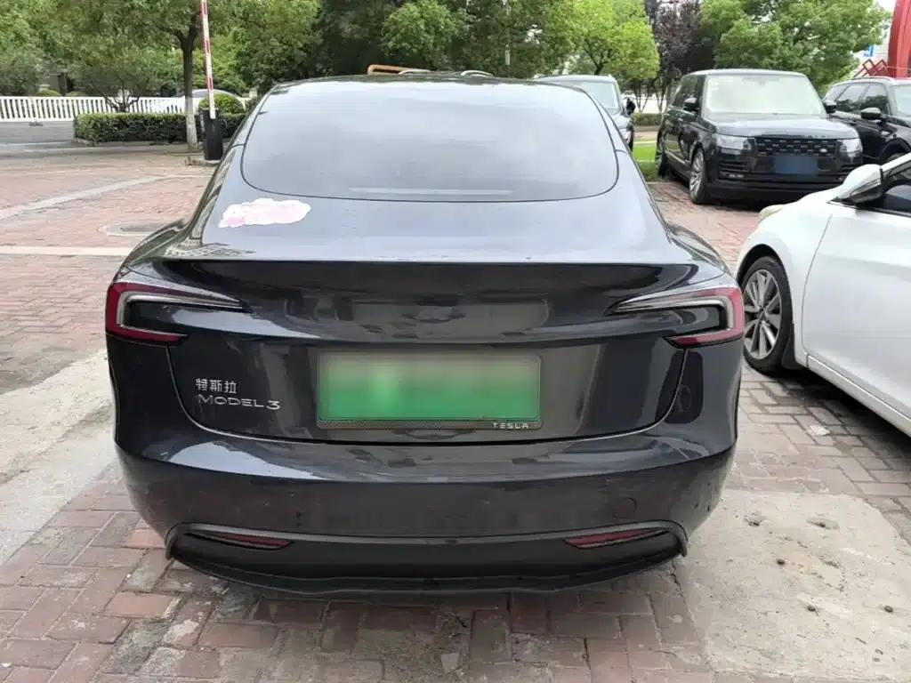 Model 3 2025 Rear-Wheel Drive — миниатюра 6