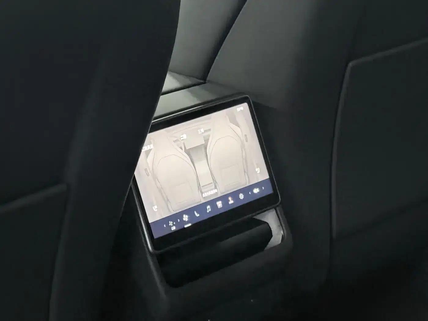 Model Y L 2025 Long Range All-Wheel Drive — миниатюра 13