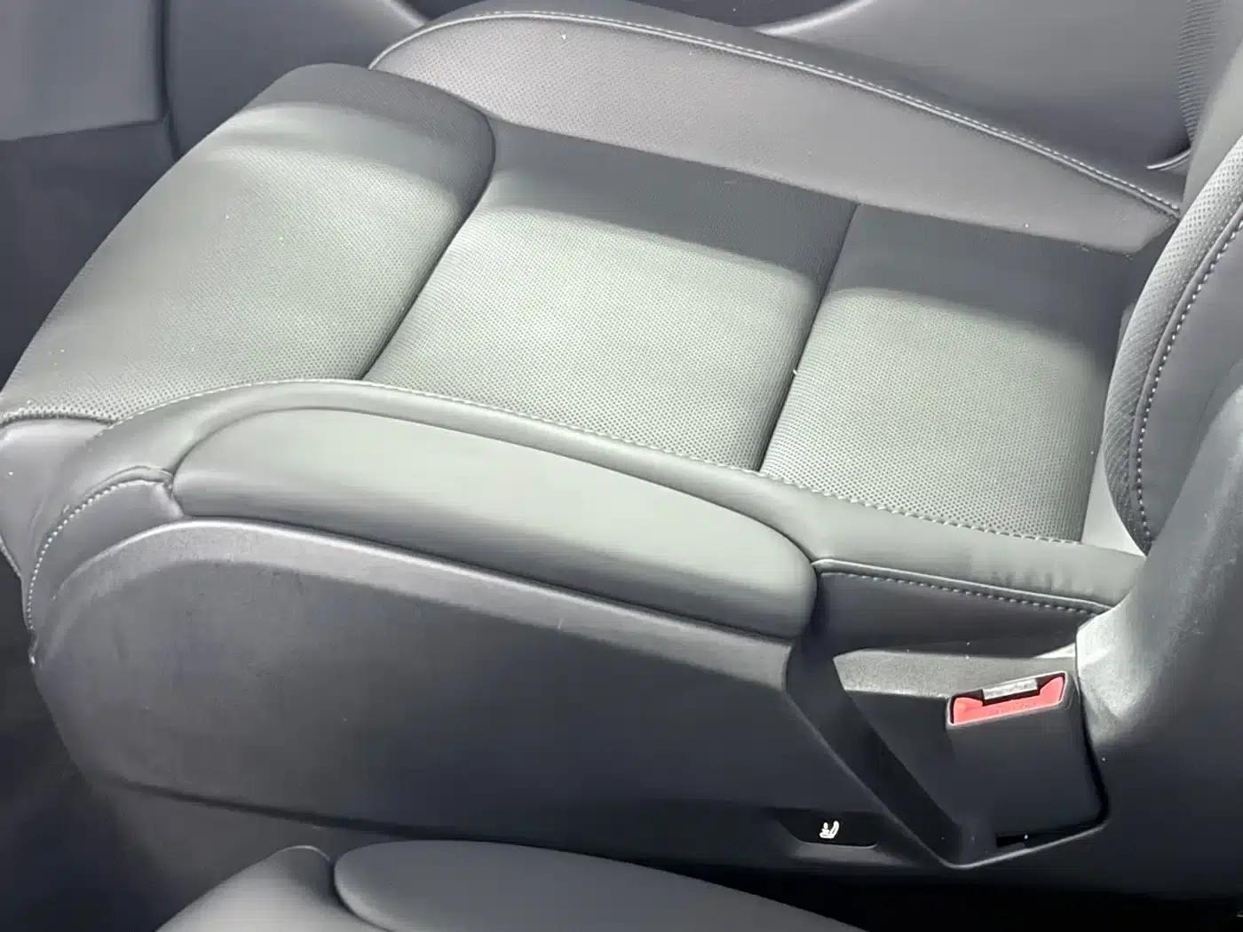 Model Y L 2025 Long Range All-Wheel Drive — миниатюра 17