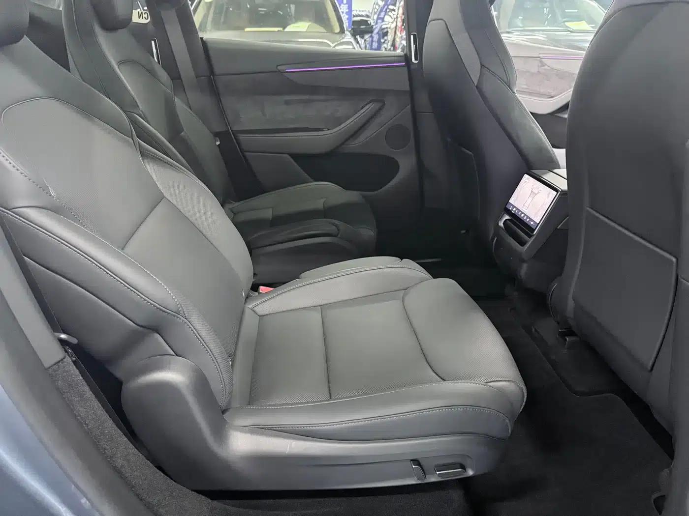 Model Y L 2025 Long Range All-Wheel Drive — миниатюра 18