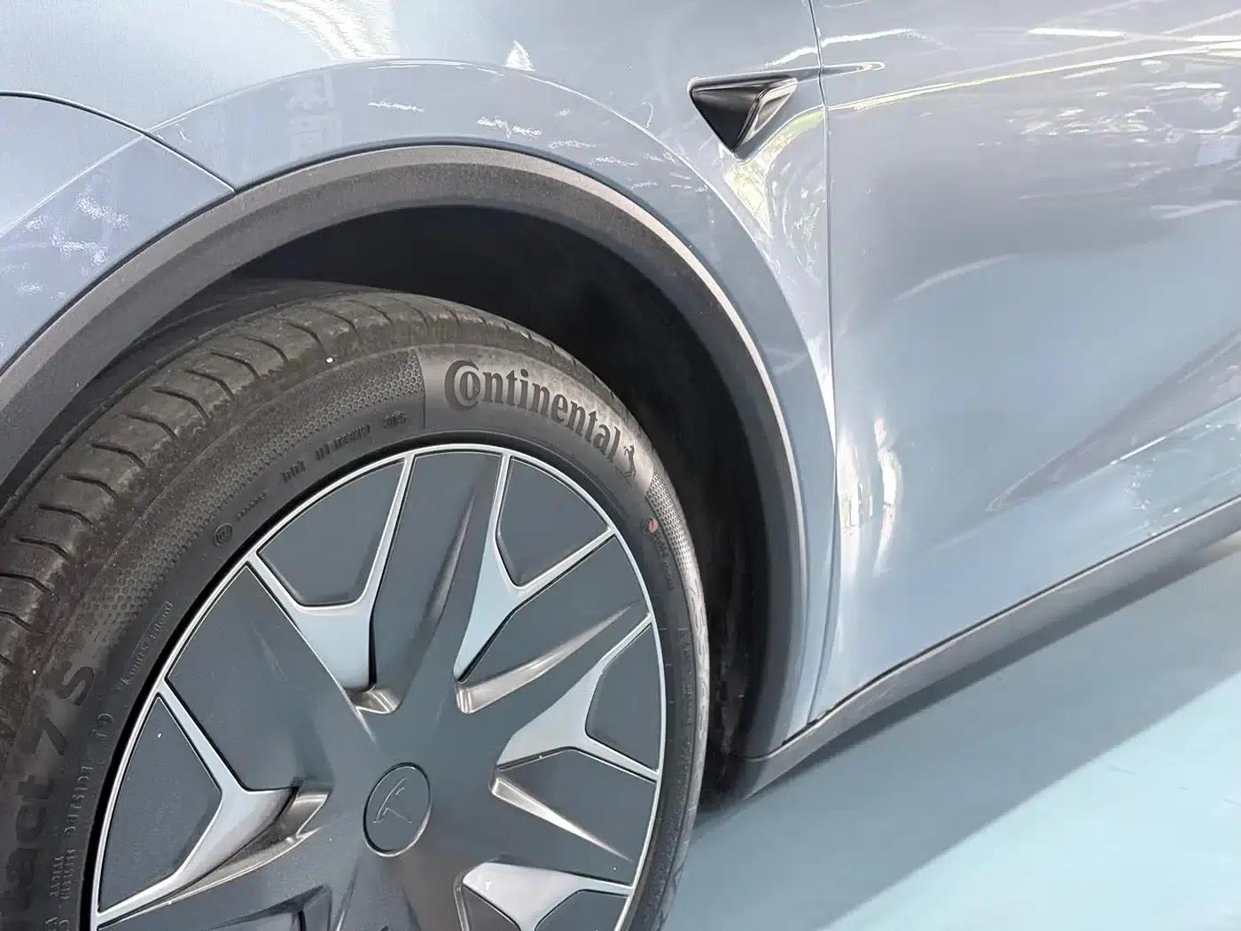 Model Y L 2025 Long Range All-Wheel Drive — миниатюра 8