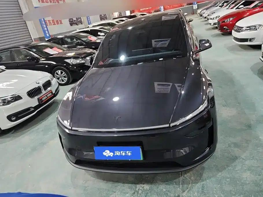 Model Y L 2025 Long Range All-Wheel Drive — миниатюра 2