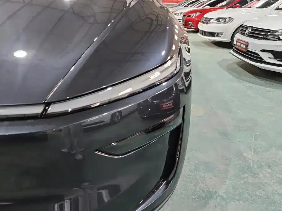 Model Y L 2025 Long Range All-Wheel Drive — миниатюра 5