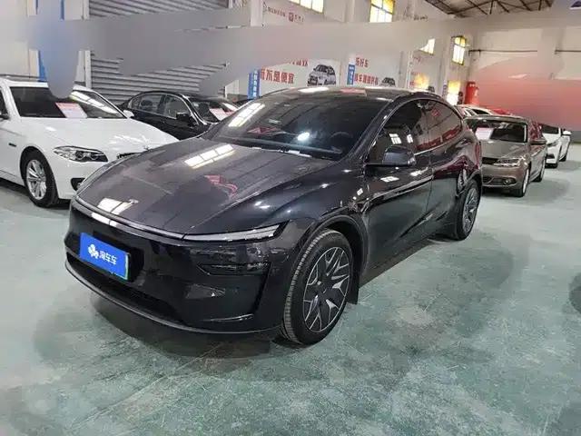 Model Y L 2025 Long Range All-Wheel Drive