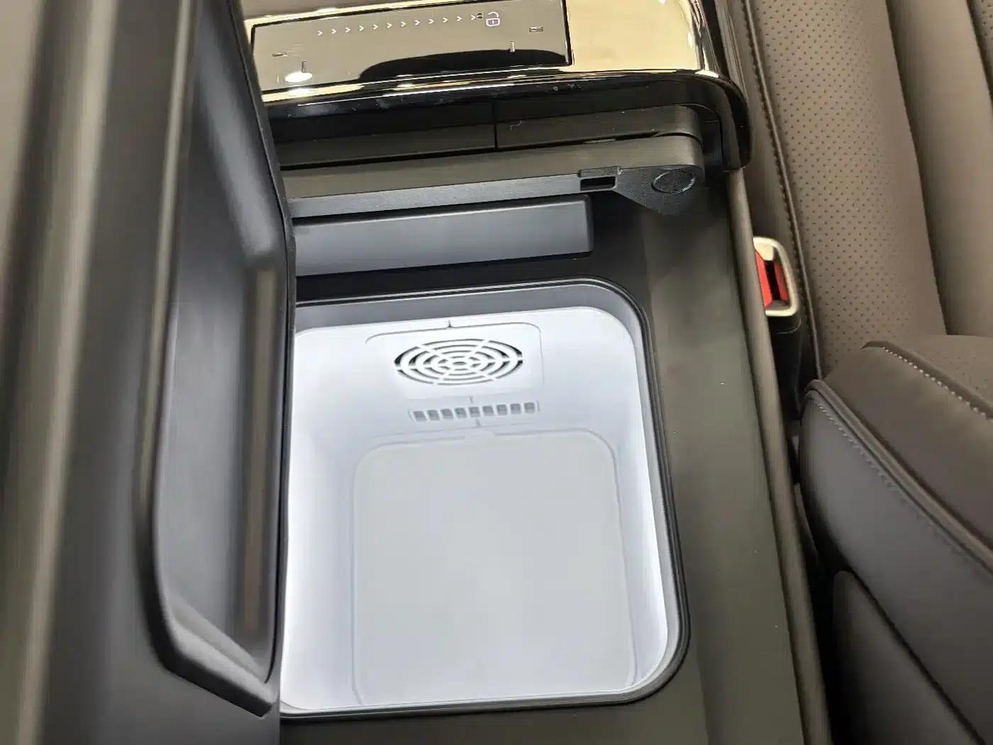 Denza Z9 2024 Model, 1100km Range, 4WD Ultra Edition — миниатюра 19