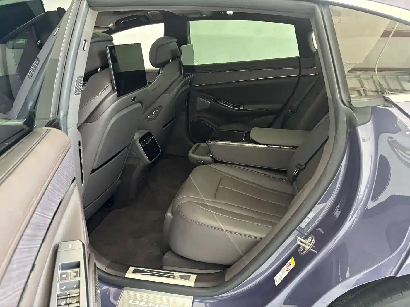 Denza Z9 2024 Model, 1100km Range, 4WD Ultra Edition — миниатюра 22
