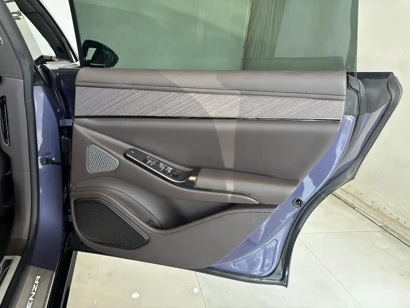 Denza Z9 2024 Model, 1100km Range, 4WD Ultra Edition — миниатюра 23