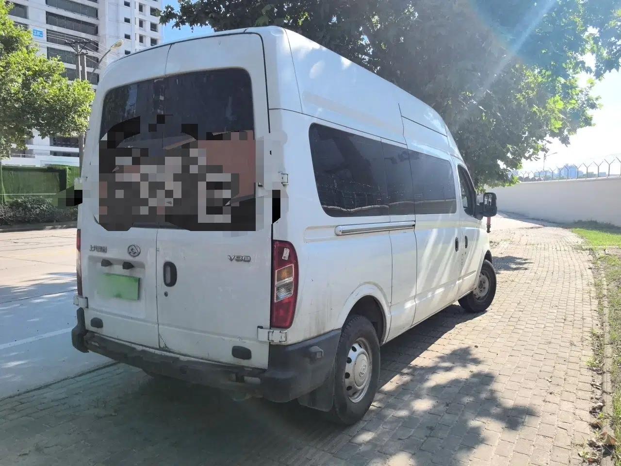 SAIC MAXUS Xingji X Datong V80, High Roof, Long Wheelbase, 2.5T Diesel Version — миниатюра 6