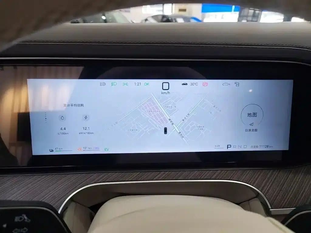 Denza N9 2025 Flagship Edition — миниатюра 12