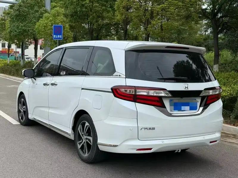 2015 Odyssey 2.4L Premium Edition — миниатюра 4