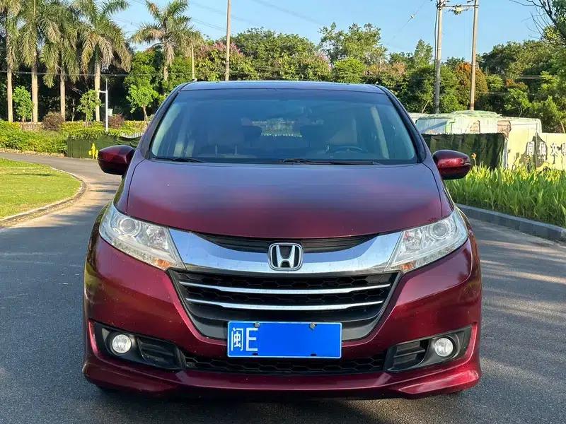 2015 Odyssey 2.4L Luxury Edition — миниатюра 2