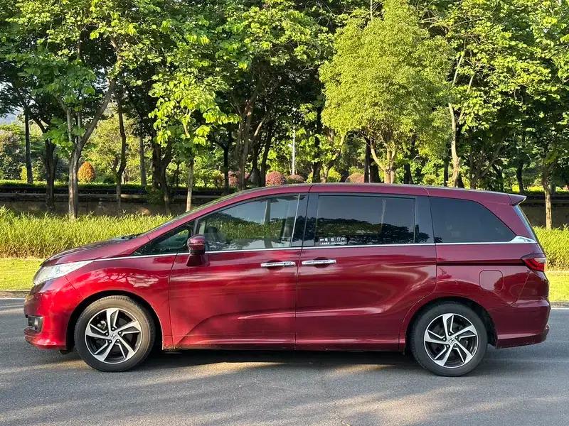 2015 Odyssey 2.4L Luxury Edition — миниатюра 3