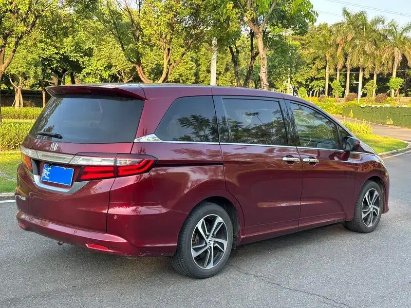 2015 Odyssey 2.4L Luxury Edition — миниатюра 5