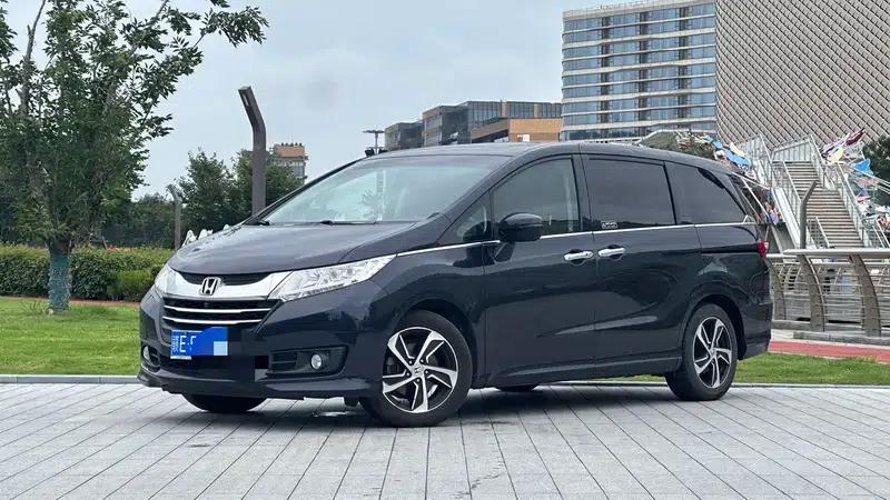 2015 Odyssey 2.4L Premium Edition — миниатюра 1