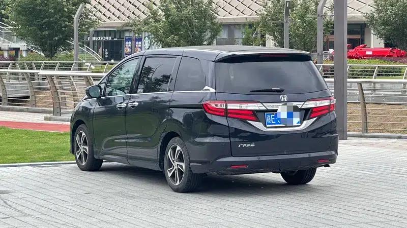 2015 Odyssey 2.4L Premium Edition — миниатюра 3