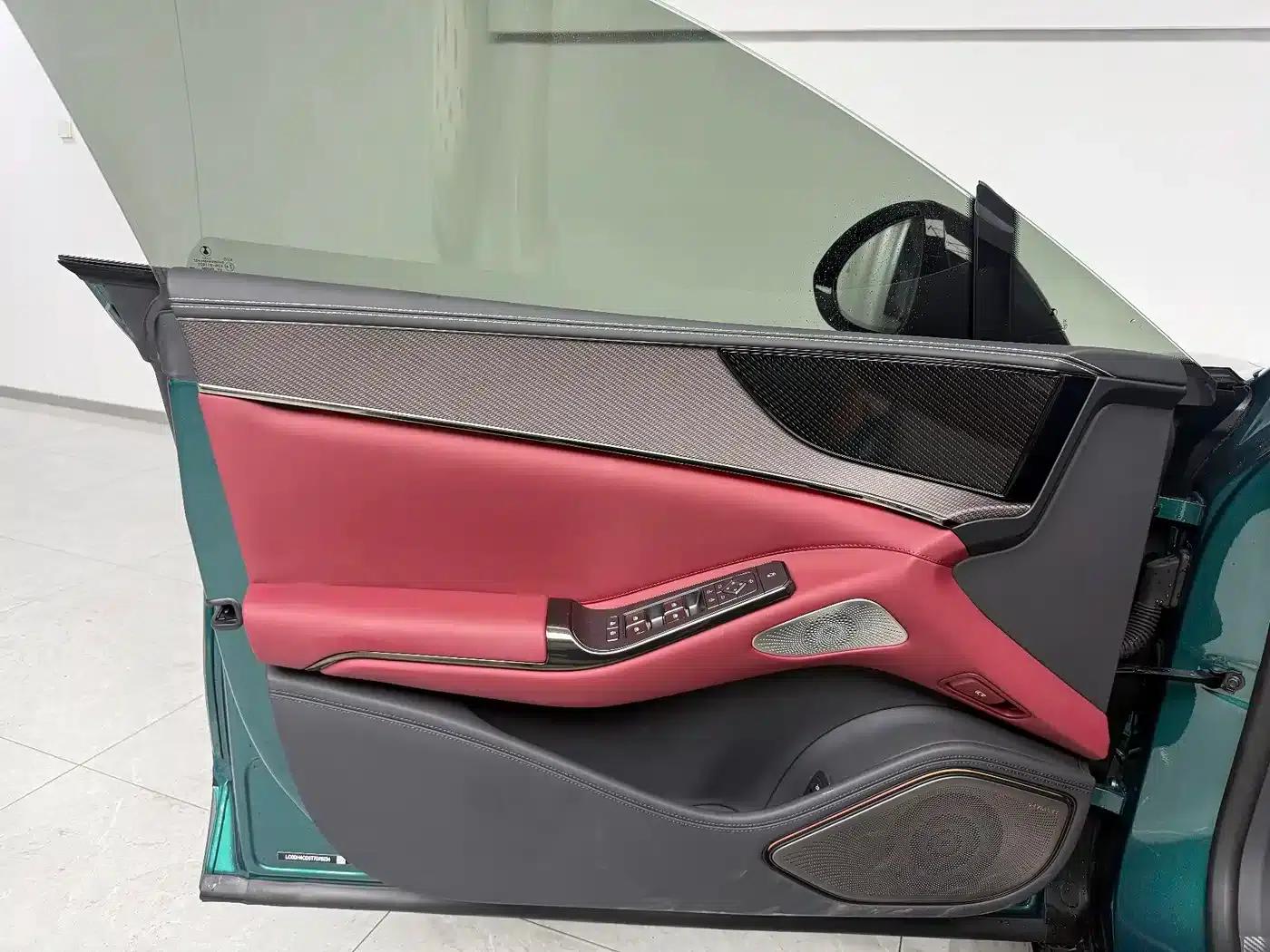 Denza Z9GT 2026 Flash Charge Premium Edition — миниатюра 17