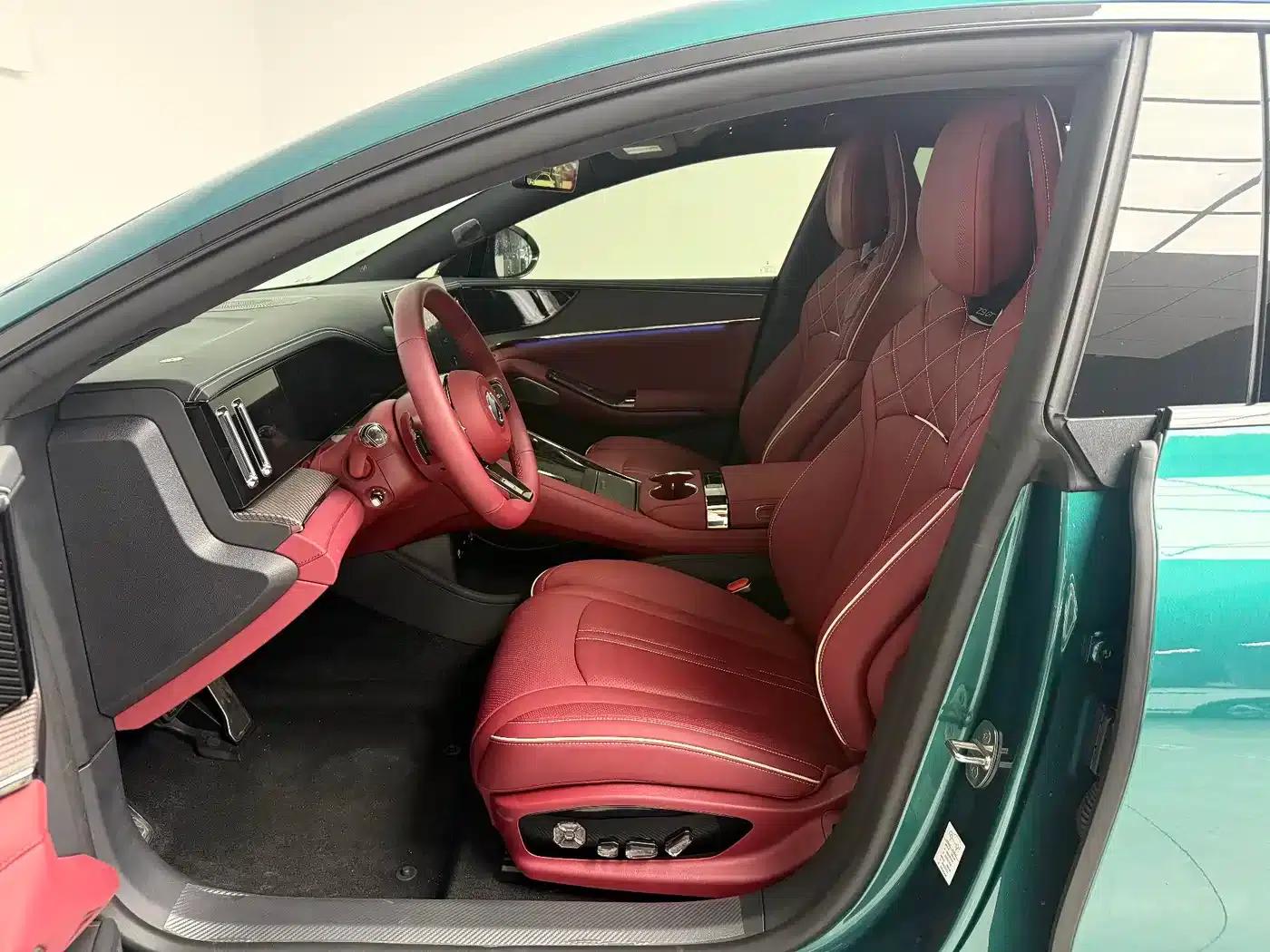 Denza Z9GT 2026 Flash Charge Premium Edition — миниатюра 18