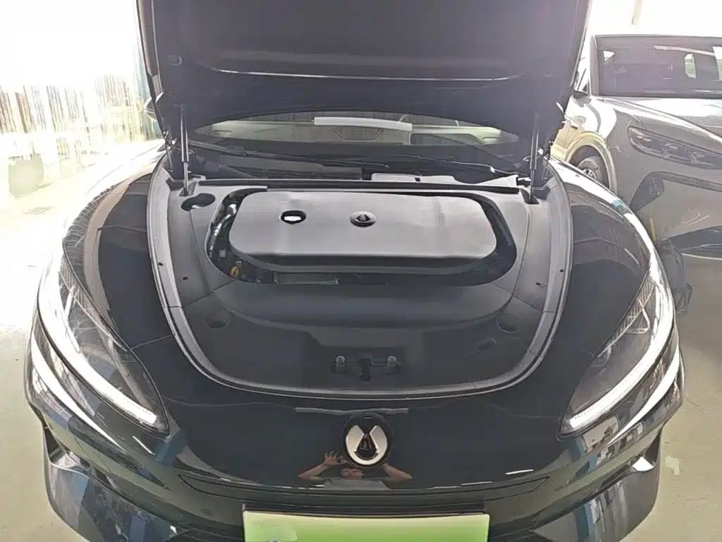 Denza Z9 GT 2024 1100 AWD Max Edition — миниатюра 20
