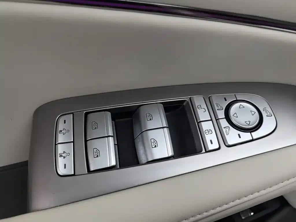 Denza N7 2023 Long Range Performance Edition — миниатюра 9