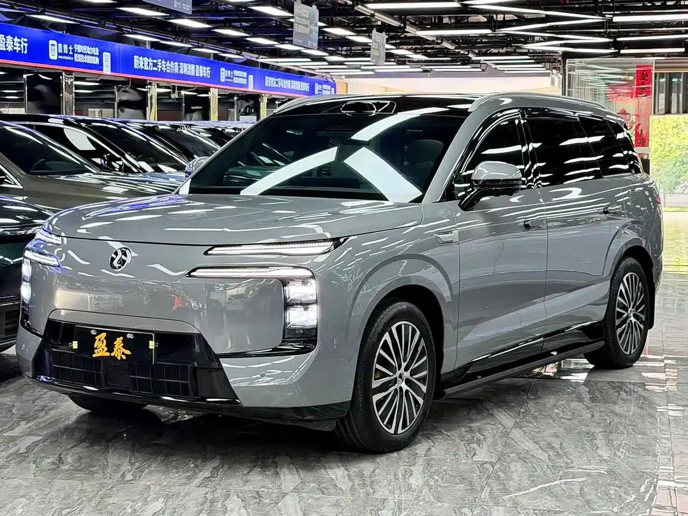 Denza N8L 2025 Premium Edition — миниатюра 1