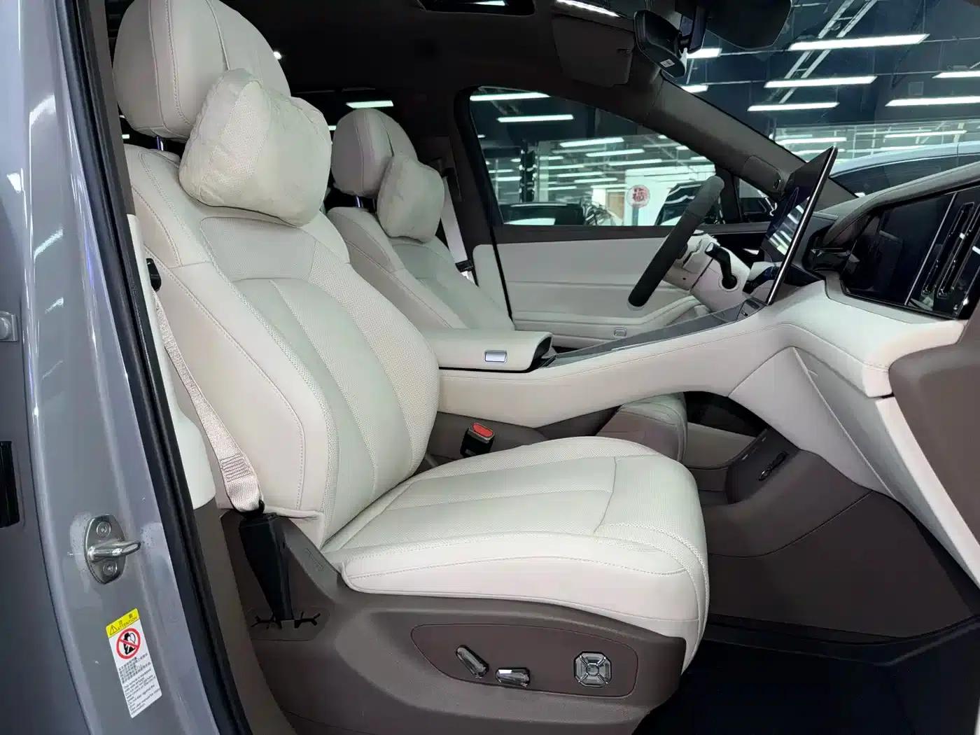 Denza N8L 2025 Premium Edition — миниатюра 11