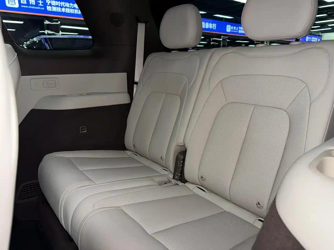 Denza N8L 2025 Premium Edition — миниатюра 10