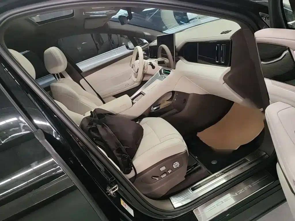 Denza N8L 2025 Flagship Edition — миниатюра 25