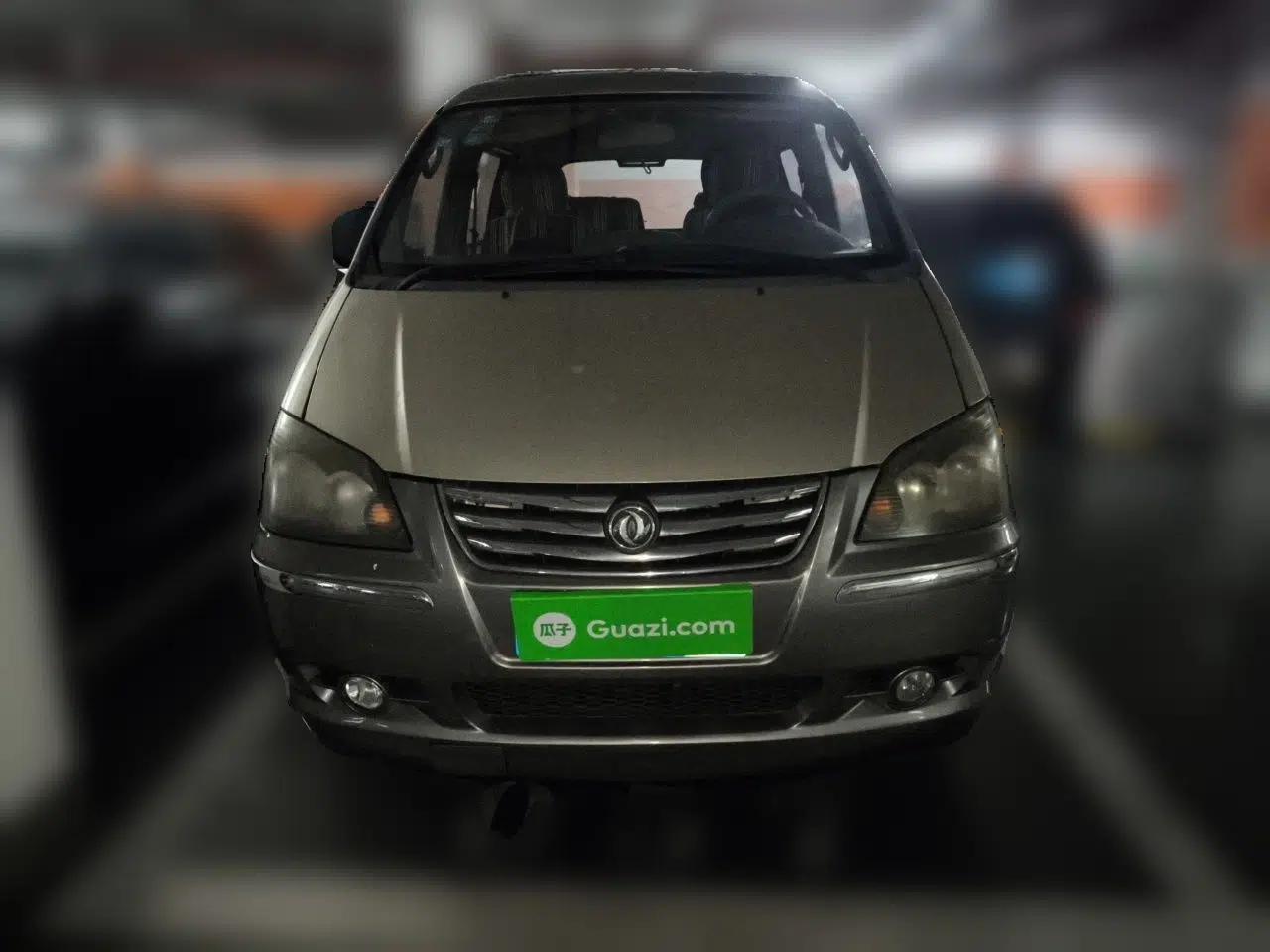 FORTHING Lingzhi 2014 M3 1.6L 7-Seater Luxury Model — миниатюра 2