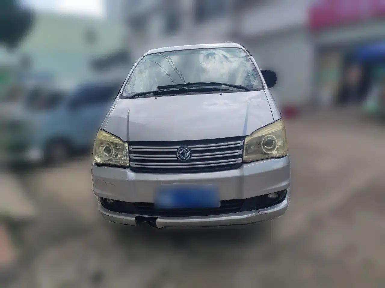FORTHING Lingzhi 2019 Facelifted M3L 1.6L 7-Seater Standard Model — миниатюра 2