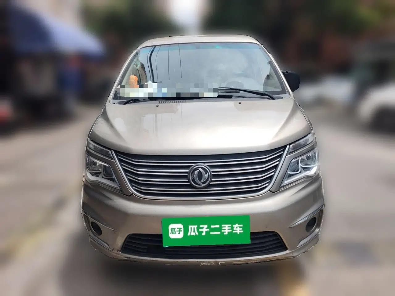FORTHING Lingzhi 2019 M5 1.6L 7-Seater Base Model China VI — миниатюра 2