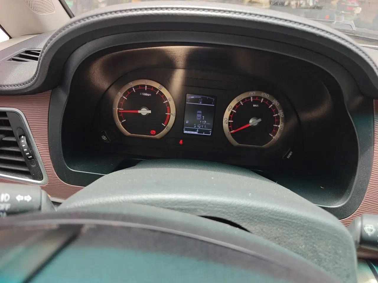 FORTHING Lingzhi 2018 M5 1.6L 7-Seater Luxury Model — миниатюра 11