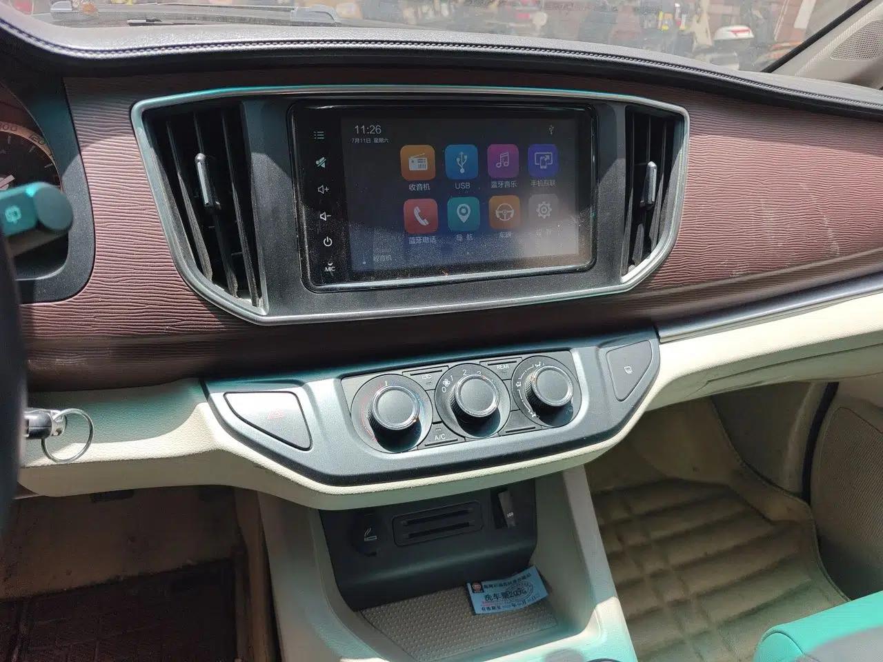 FORTHING Lingzhi 2018 M5 1.6L 7-Seater Luxury Model — миниатюра 13