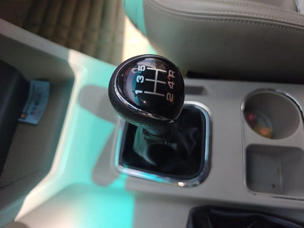 FORTHING Lingzhi 2018 M5 1.6L 7-Seater Luxury Model — миниатюра 14