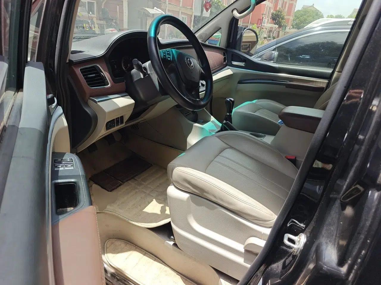 FORTHING Lingzhi 2018 M5 1.6L 7-Seater Luxury Model — миниатюра 16