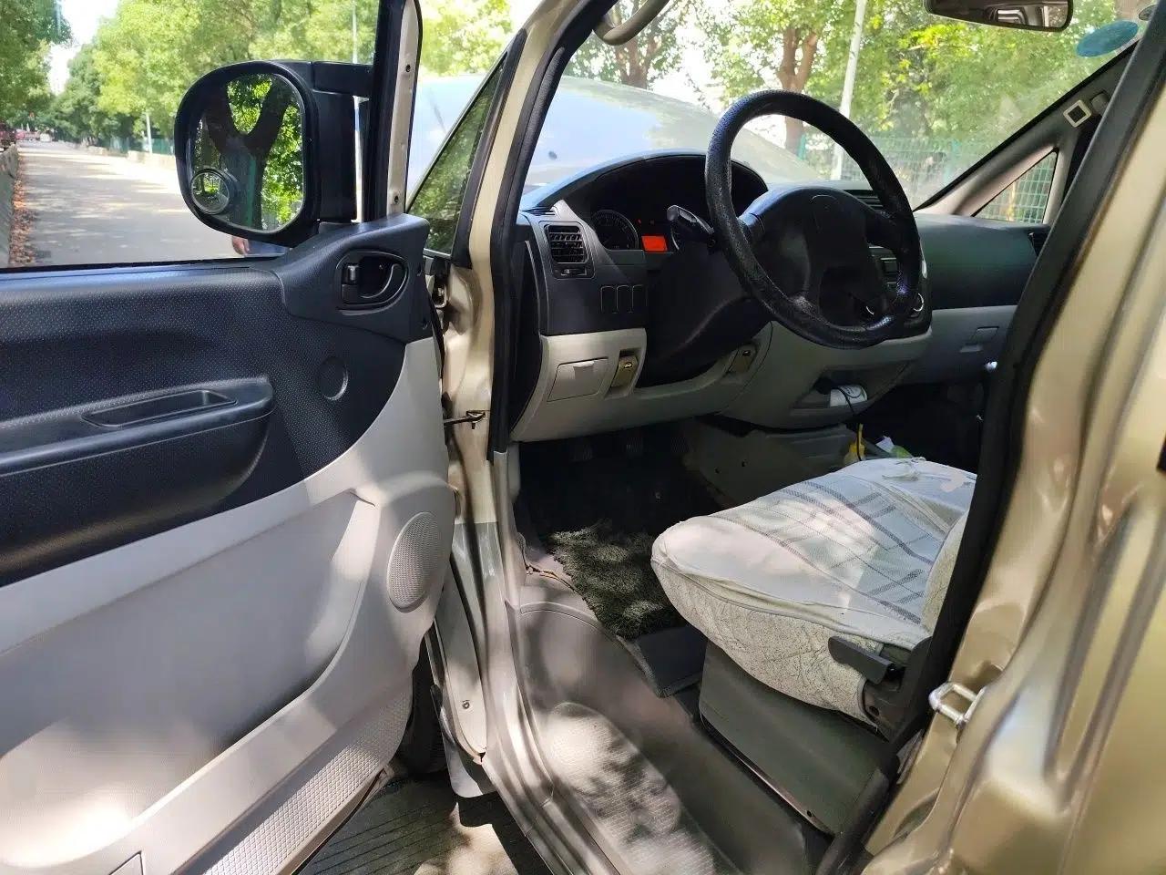 FORTHING Lingzhi 2015 V3 1.5L 7-Seater Comfort Model — миниатюра 16