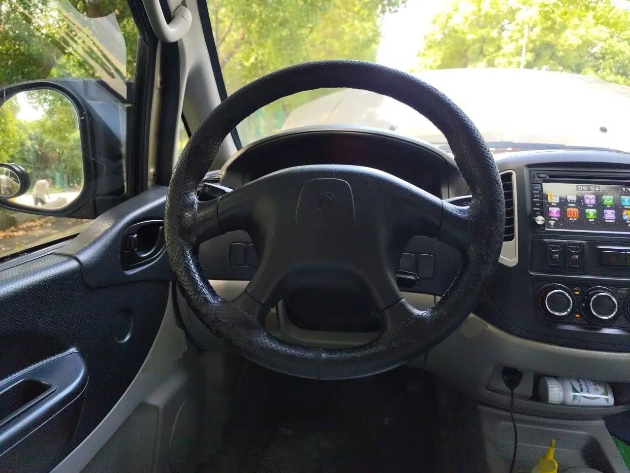 FORTHING Lingzhi 2015 V3 1.5L 7-Seater Comfort Model — миниатюра 10