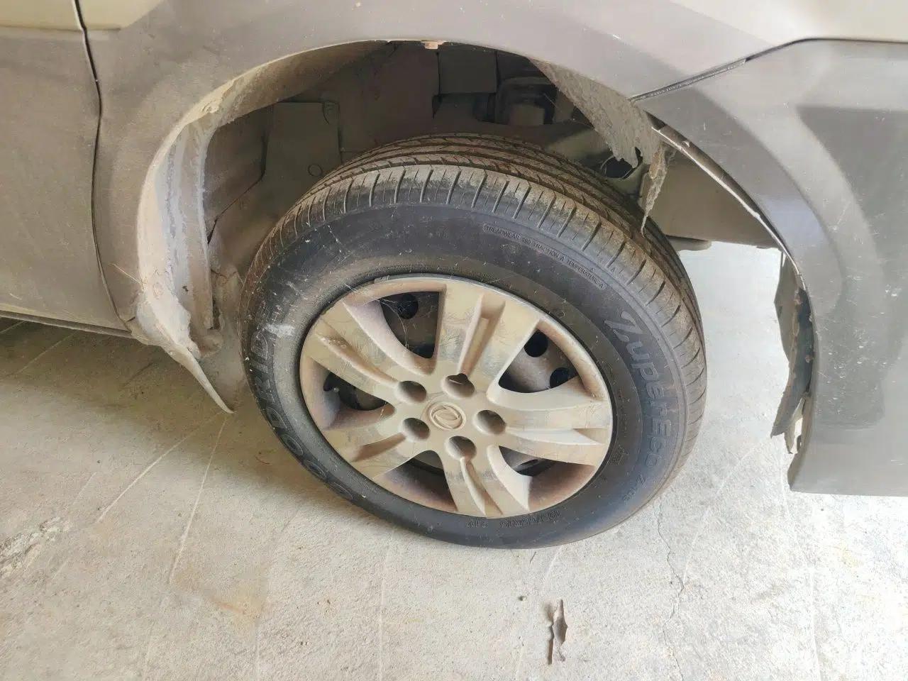 FORTHING Lingzhi 2016 V3 1.5L 7-Seater Comfort Model China V Standard — миниатюра 8