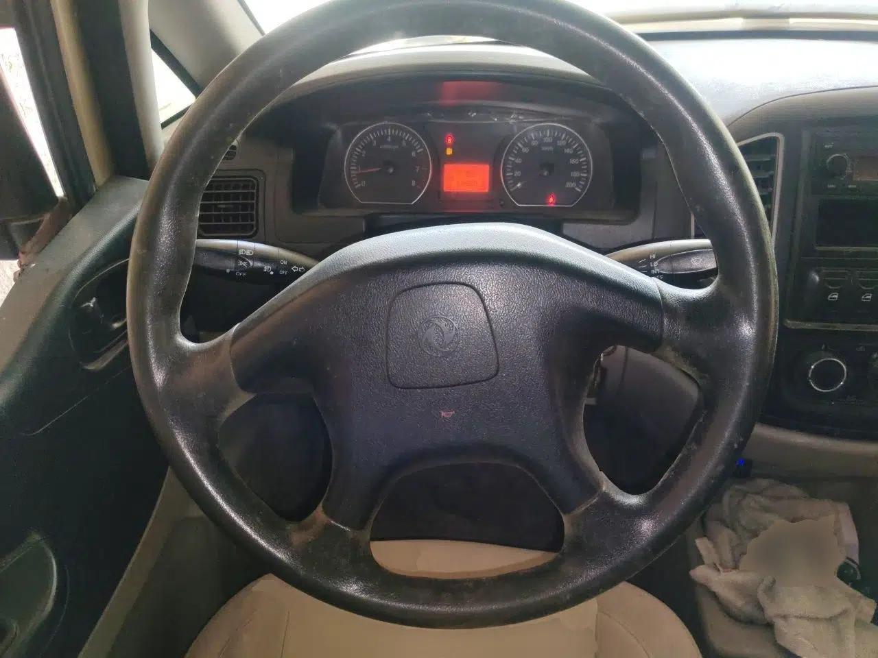 FORTHING Lingzhi 2016 V3 1.5L 7-Seater Comfort Model China V Standard — миниатюра 10