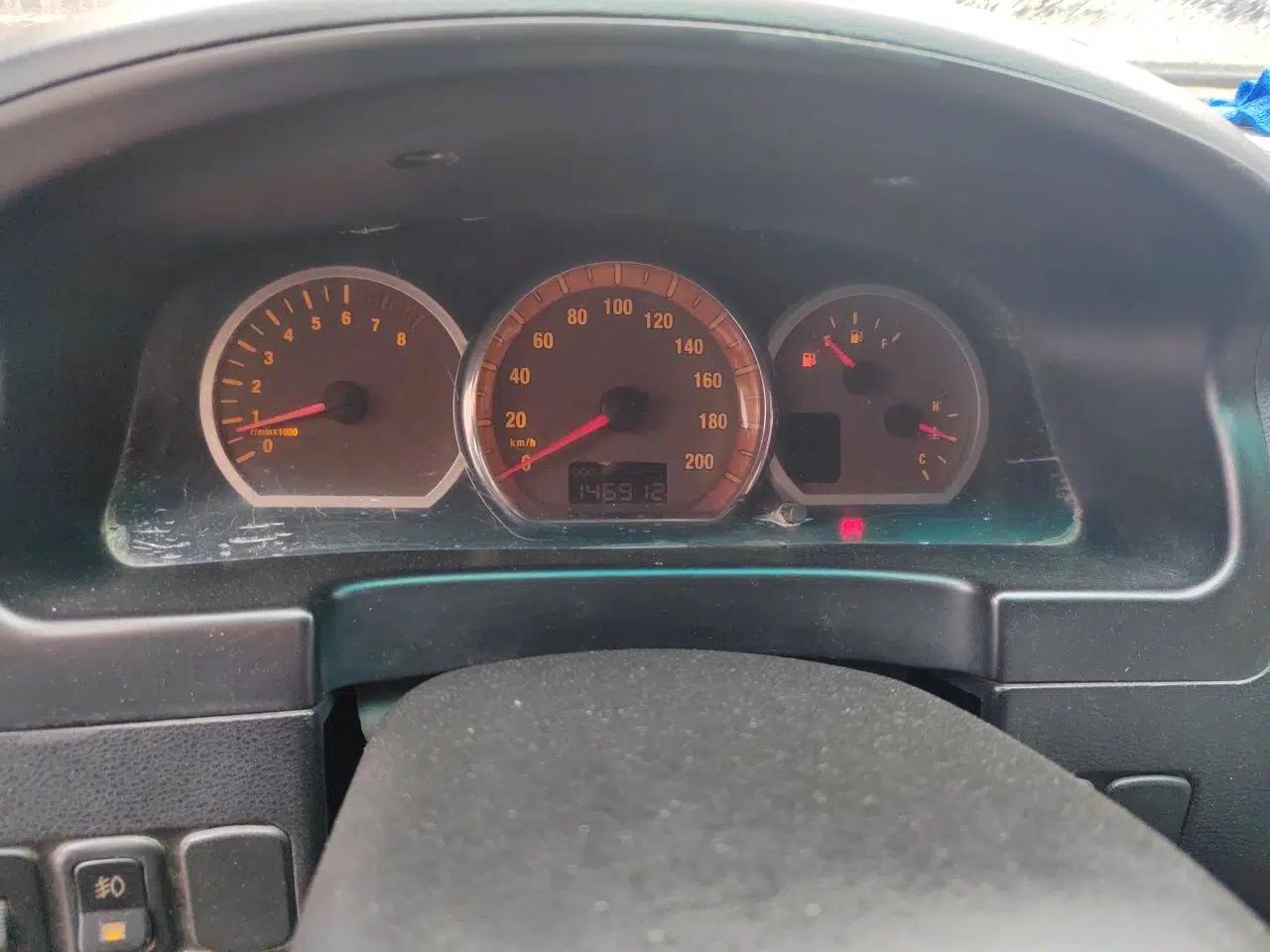 FORTHING Lingzhi 2007 2.0L Manual Deluxe Edition — миниатюра 12
