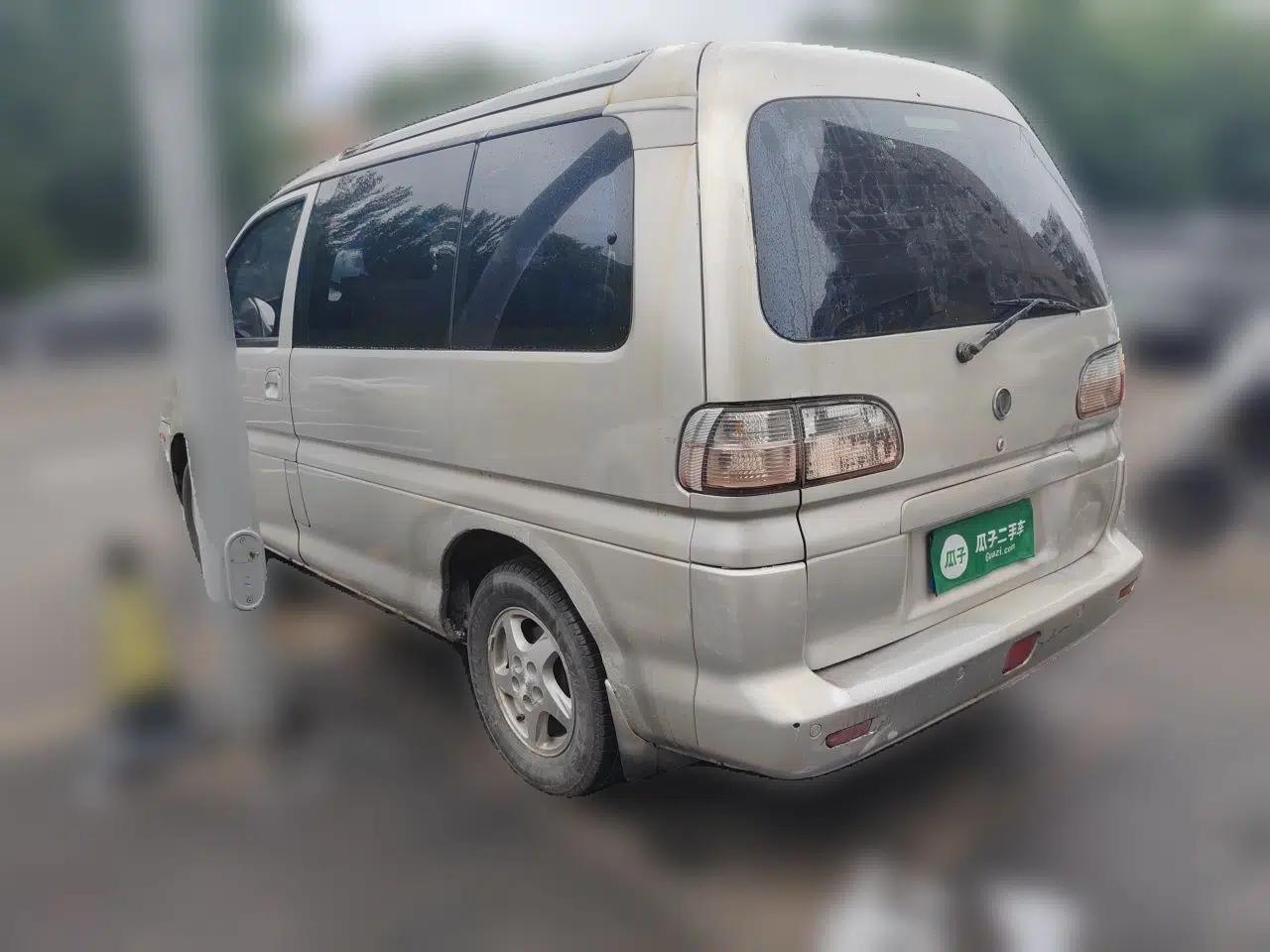 FORTHING Lingzhi 2007 2.0L Manual Deluxe Edition — миниатюра 4
