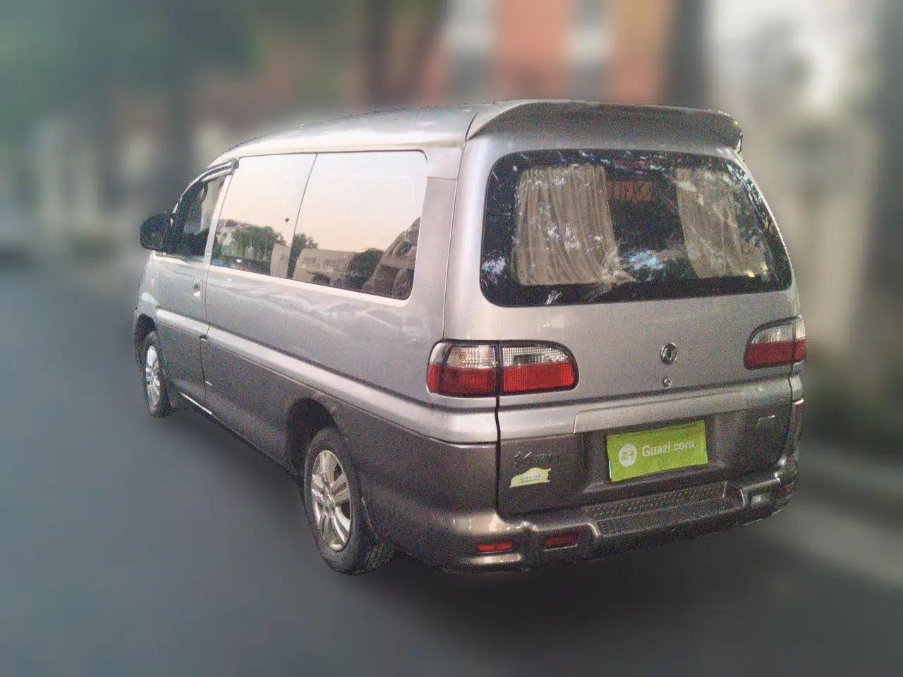 FORTHING Lingzhi 2015 V3 1.6L 7-Seater Comfort Model — миниатюра 4