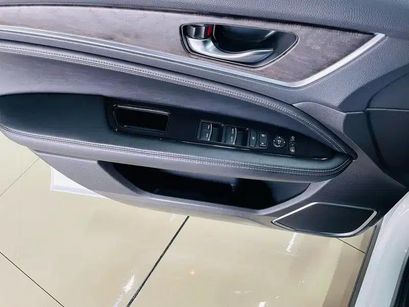 Honda UR-V 2020 240TURBO 2WD Elite Edition — миниатюра 11