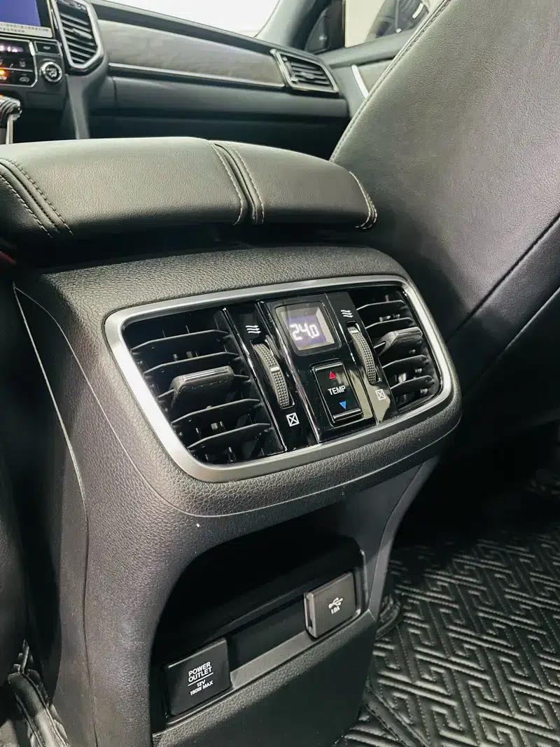 Honda UR-V 2020 240TURBO 2WD Elite Edition — миниатюра 10