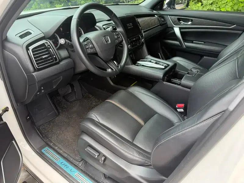Honda UR-V 2020 370TURBO AWD Premium Edition — миниатюра 10