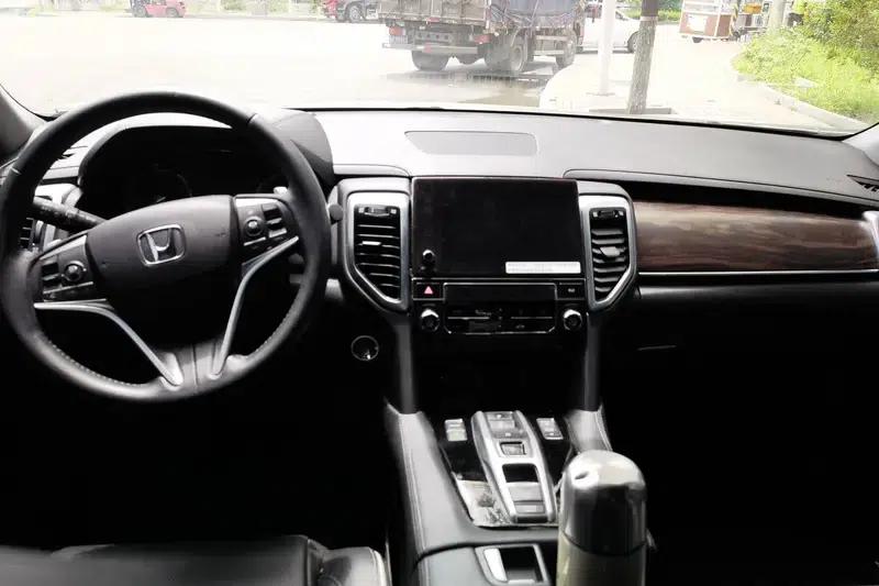 Honda UR-V 2017 370TURBO 4WD Premium Edition (National V Emission Standard) — миниатюра 13