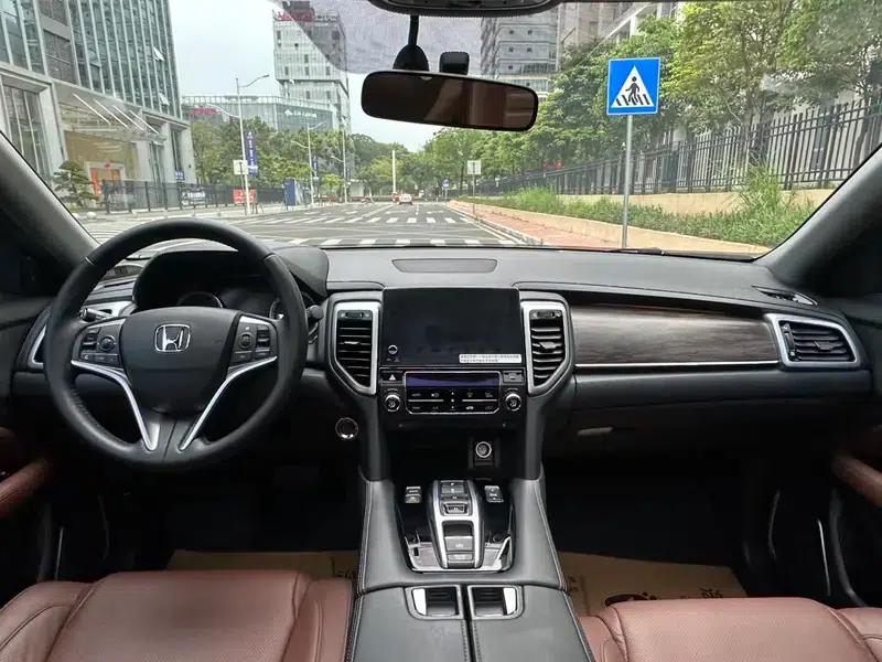 Honda UR-V 2017 370TURBO 2WD Premium Edition (National V Emission Standard) — миниатюра 7