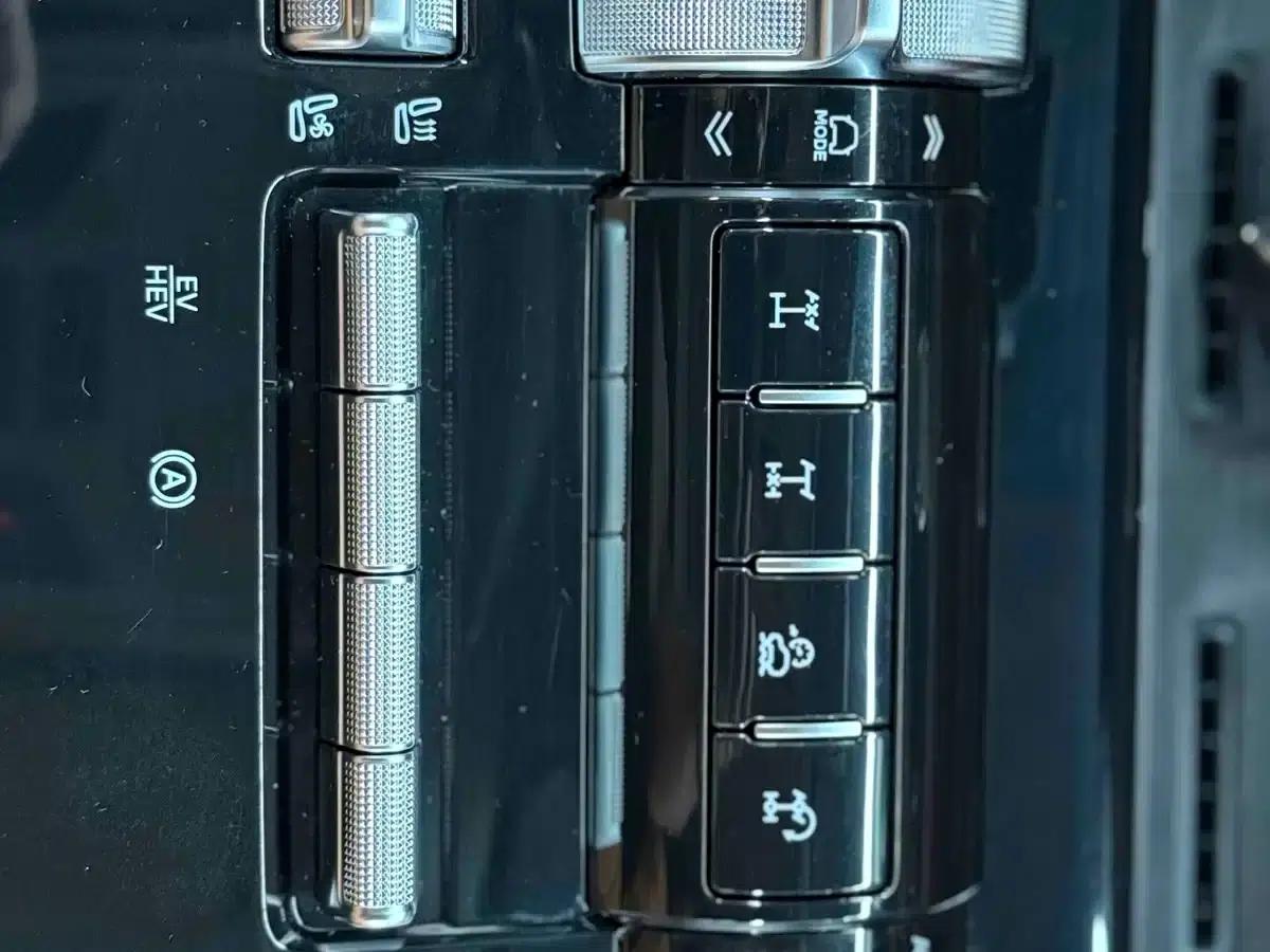 Tank 500 New Energy 2026 Hi4-Z Smart Edition — миниатюра 12
