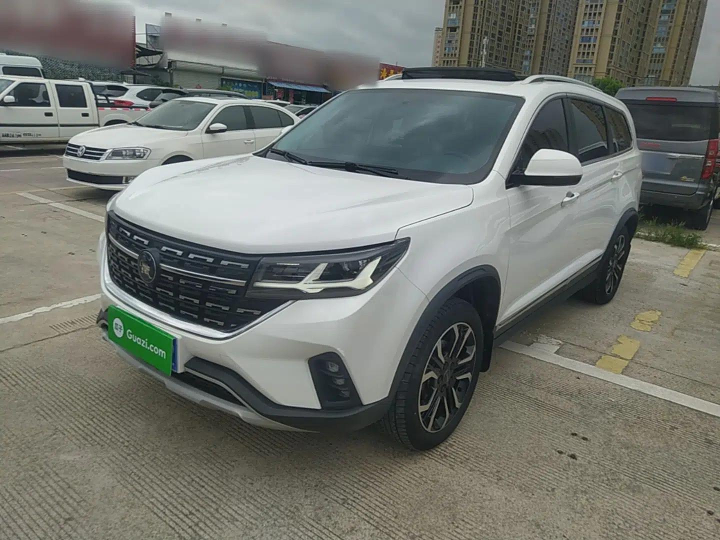 FORTHING T5 2022 Shengshi Version 1.5T Automatic - Yuanmeng Edition 5 Seats — миниатюра 1
