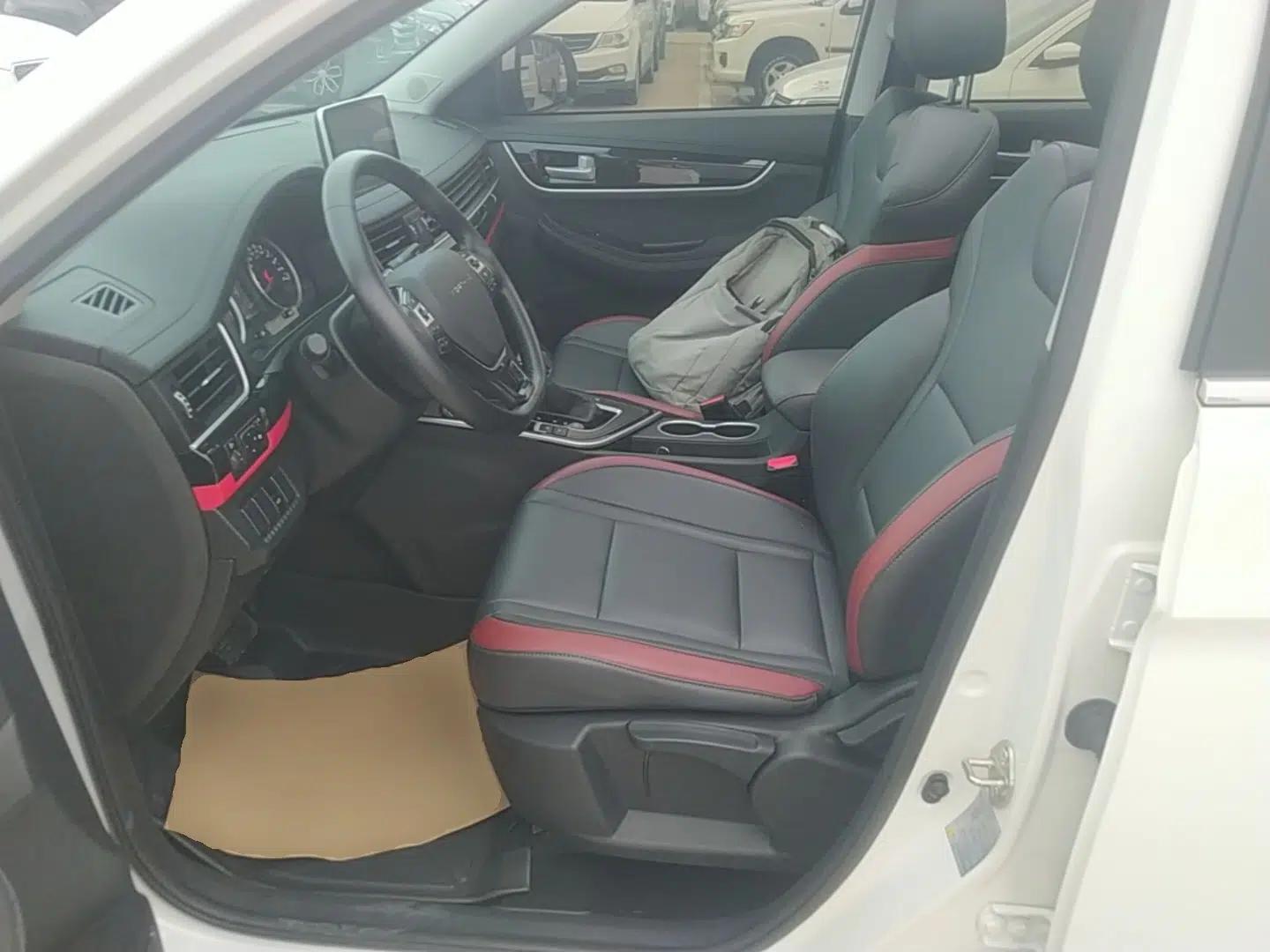 FORTHING T5 2022 Shengshi Version 1.5T Automatic - Yuanmeng Edition 5 Seats — миниатюра 17