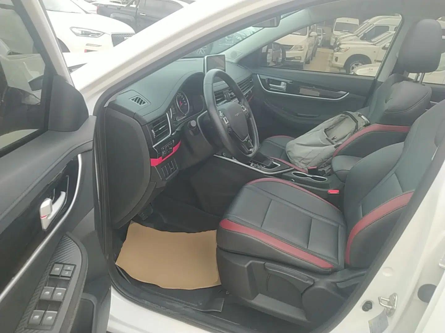 FORTHING T5 2022 Shengshi Version 1.5T Automatic - Yuanmeng Edition 5 Seats — миниатюра 18